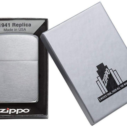 Zippo 1941 Relic Pocket Lighter, Brushed Chrome 1941-000943